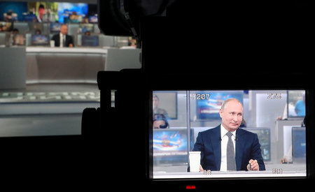 Der russische Präsident Wladimir Putin in der TV-Show »Der direk...