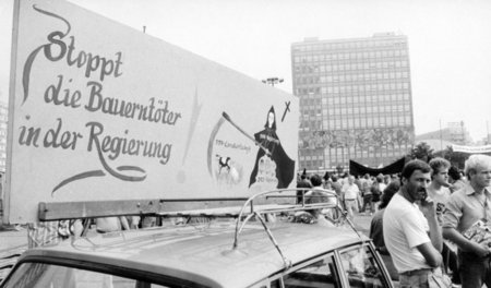 Nach Verabschiedung des Treuhandgesetzes im Juni 1990 gingen den...