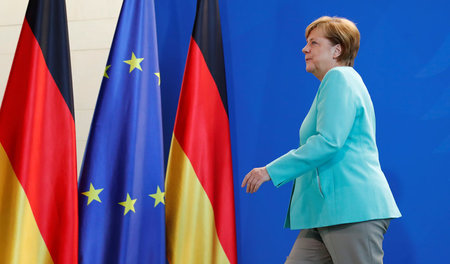 Nach dem Willen der Kanzlerin soll Deutschland mit Hilfe der EU ...