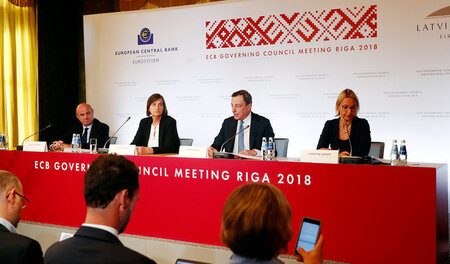 Das Ende naht: EZB-Chef Mario Draghi lässt bald keine Staatsanle... Das Ende naht: EZB-Chef Mario Draghi lässt bald keine Staatsanle...