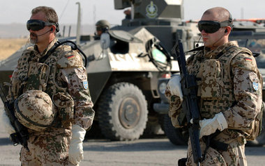 Bisher waren deutsche Soldaten (hier am 10. Oktober 2005 auf dem... Bisher waren deutsche Soldaten (hier am 10. Oktober 2005 auf dem...