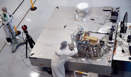 Dürfen die Briten hier noch schrauben? "Galileo"-Zulieferer OHB ...