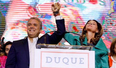 Präsidentschaftskandidat Iván Duque Márquez und seine Kandidatin... Präsidentschaftskandidat Iván Duque Márquez und seine Kandidatin...