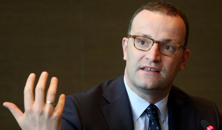 Bisher lautete das Motto von Gesundheitsminister Jens Spahn (CDU...