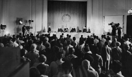 Globke zu lebenslänglicher Haft verurteilt: 1. Strafsenat des Ob... Globke zu lebenslänglicher Haft verurteilt: 1. Strafsenat des Ob...