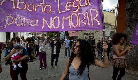 Für die Legalisierung von Abtreibungen: Protest in Caracas im Ju...