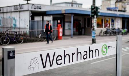 Der Tatort: An diesem Düsseldorfer S-Bahnhof explodierte am 27. ... Der Tatort: An diesem Düsseldorfer S-Bahnhof explodierte am 27. ...
