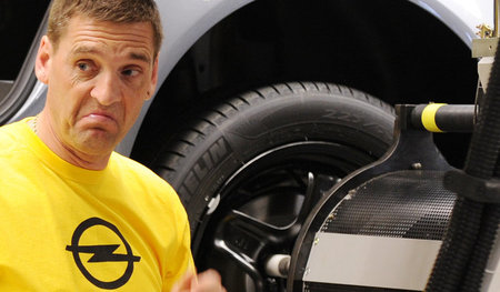 Miese Stimmung bei Opel: Bei dem Autobauer droht den Beschäftigt...