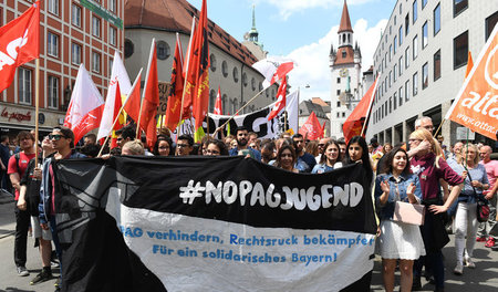 Demonstration gegen das bayerische Polizeiaufgabengesetz in Münc...