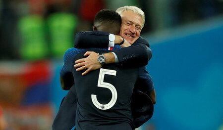 »Ein französischer Name«: Samuel Umtiti und Trainer Didier Desch... »Ein französischer Name«: Samuel Umtiti und Trainer Didier Desch...