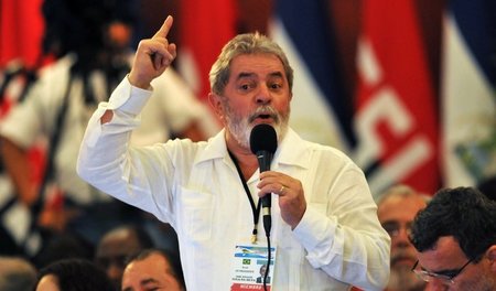 Lula da Silva beim 17. Treffen des Forums von São Paulo 2011 in ...