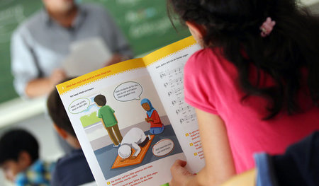 Islamunterricht auf deutsch reicht nicht. Muslime sollen einen »...