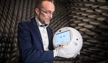 KI-Assistent »Cimon« von Airbus für die Internationale Raumstati...