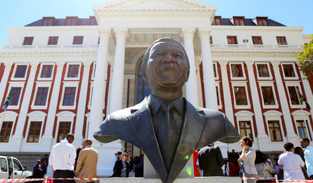Allgegenwärtiger »Vater der Nation«: In Südafrika wurden viele D...
