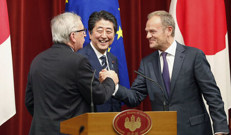 Gemeinsam für das Kapital: Jean-Claude Juncker, Präsident der Eu... Gemeinsam für das Kapital: Jean-Claude Juncker, Präsident der Eu...