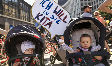 Muss erst das Grundgesetz geändert werden, um Kindern zu einem P...