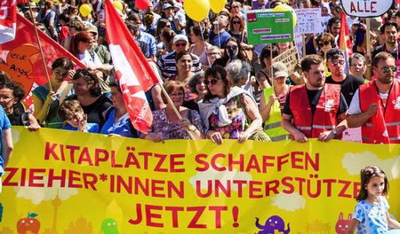 Nach offiziellen Zahlen des Senats fehlen allein in Berlin etwa ...