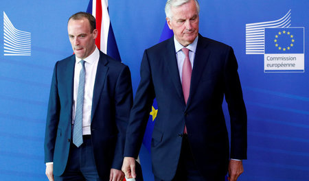 »Brexit«-Minister Dominic Raab und EU-Unterhändler Michel Barnie...