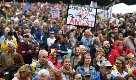 An der Abschlusskundgebung am Sonntag auf dem Münchener Königspl...