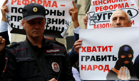 Protest gegen die Regierungspläne zur Erhöhung des Renteneintrit...