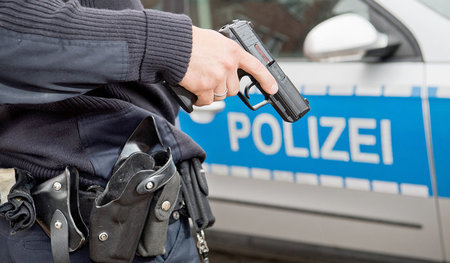 Die einfache Dienstwaffe soll in Niedersachsen künftig nicht meh...