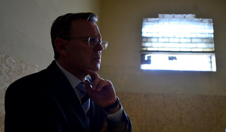 Die Pose sitzt: Bodo Ramelow besucht im Oktober 2015 die Gedenks...