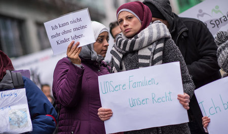 Demonstration Geflüchteter für Familienzusammenführung in Berlin... Demonstration Geflüchteter für Familienzusammenführung in Berlin...