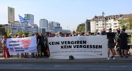 Gedenkaktion in Düsseldorf-Wehrhahn am vergangenen Freitag Gedenkaktion in Düsseldorf-Wehrhahn am vergangenen Freitag