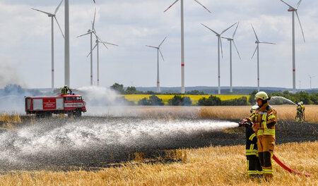 Die Feuerwehr ist schon da, eine finanzielle Kompensation für de... Die Feuerwehr ist schon da, eine finanzielle Kompensation für de...