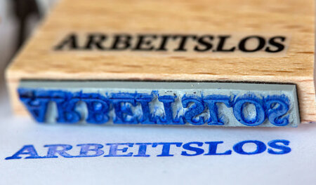 Offiziell suchten im Juli 2,3 Mio Menschen eine Erwerbsarbeit. T... Offiziell suchten im Juli 2,3 Mio Menschen eine Erwerbsarbeit. T...
