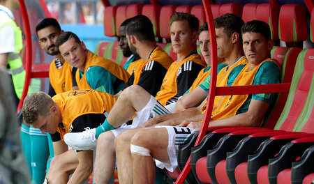 Rassismus in der Nationalmannschaft? Nein! Doch! Ohh! Die Bank a...