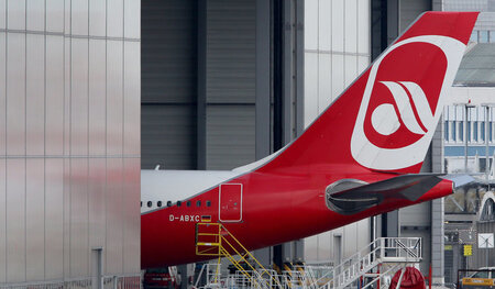 In der Insolvenzmasse: Eine Maschine von Air Berlin steht im Sep...