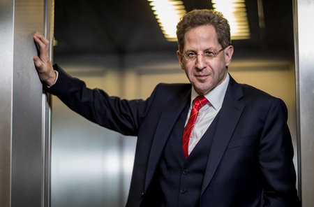 Gern zu Gast bei AfD-Freunden: Hans-Georg Maaßen am 21. November...