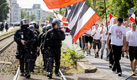 Berlins Polizei war am Sonnabend mit etwa doppelt so vielen Beam... Berlins Polizei war am Sonnabend mit etwa doppelt so vielen Beam...