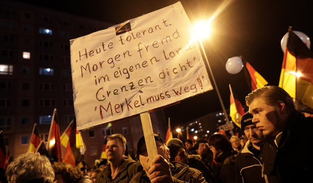 Opfermythos: »Heute tolerant. Morgen fremd im eigenen Land« (AfD...