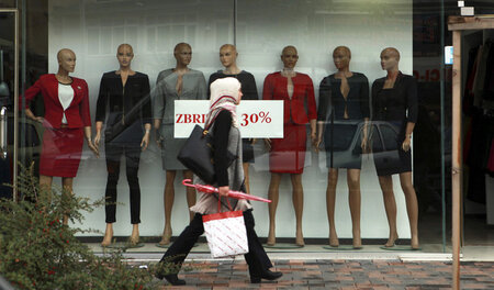 »Niemals mehr als drei Euro« – Laden zum dran Vorbeigehen in Pri...