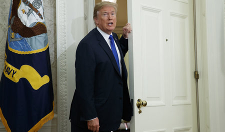 US-Präsident Donald Trump im Gespräch mit Journalisten (2.11.201...
