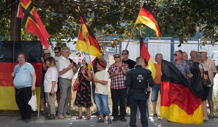 Dresden, 16. August: Pegida erfreut sich nicht das erste Mal fre...