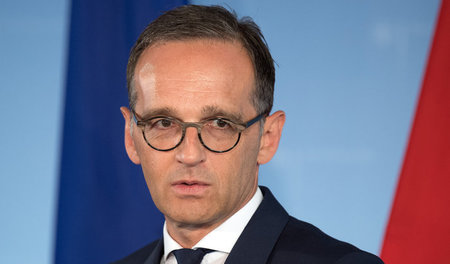 Der Außenminister hat sich eine kleine Scheinkontroverse mit der...
