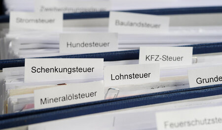In der ersten Jahreshälfte nahm der deutsche Staat unterm Strich... In der ersten Jahreshälfte nahm der deutsche Staat unterm Strich...