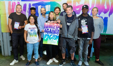 Siegreiche Solidarität: Mehr als 300 Organisationen, Initiativen...