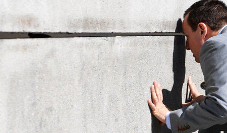Guess who’s back? US-Botschafter Richard Grenell blickt in der G...