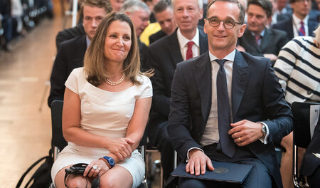 Außenminister Seit' an Seit': Heiko Maas und Chrystia Freeland a...