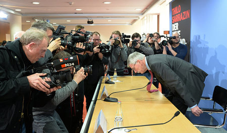 »Zahlenmäßig sehr präzise« (Sarrazin)