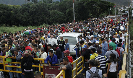 Grenzbrücke zwischen Venezuela und Kolumbien am 3. August