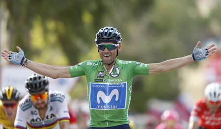 Und natürlich: der Señor. Oldie-Radler Alejandro Valverde holte ...