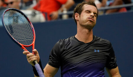 »Fucking heat rule!« Andy Murray bei seiner Zweitrundenniederlag... »Fucking heat rule!« Andy Murray bei seiner Zweitrundenniederlag...
