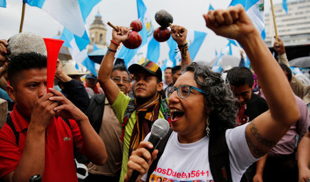 Auf den Straßen: Demonstration gegen den rechten guatemaltekisch...