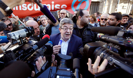 Gefragter Gesprächspartner: Jean-Luc Mélenchon am Rande einer Ge...