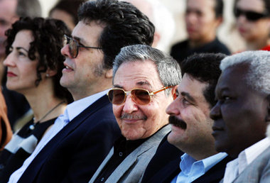 Schlüsselerlebnis Buch: Raúl Castro (M.), Ánxela Bugallo Rodrígu...